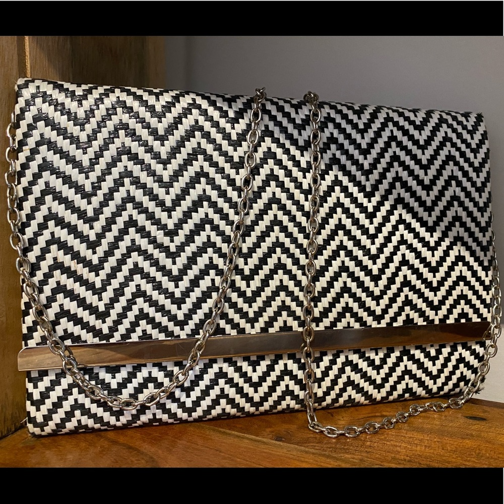 Forever 21 clutch with side chain strap